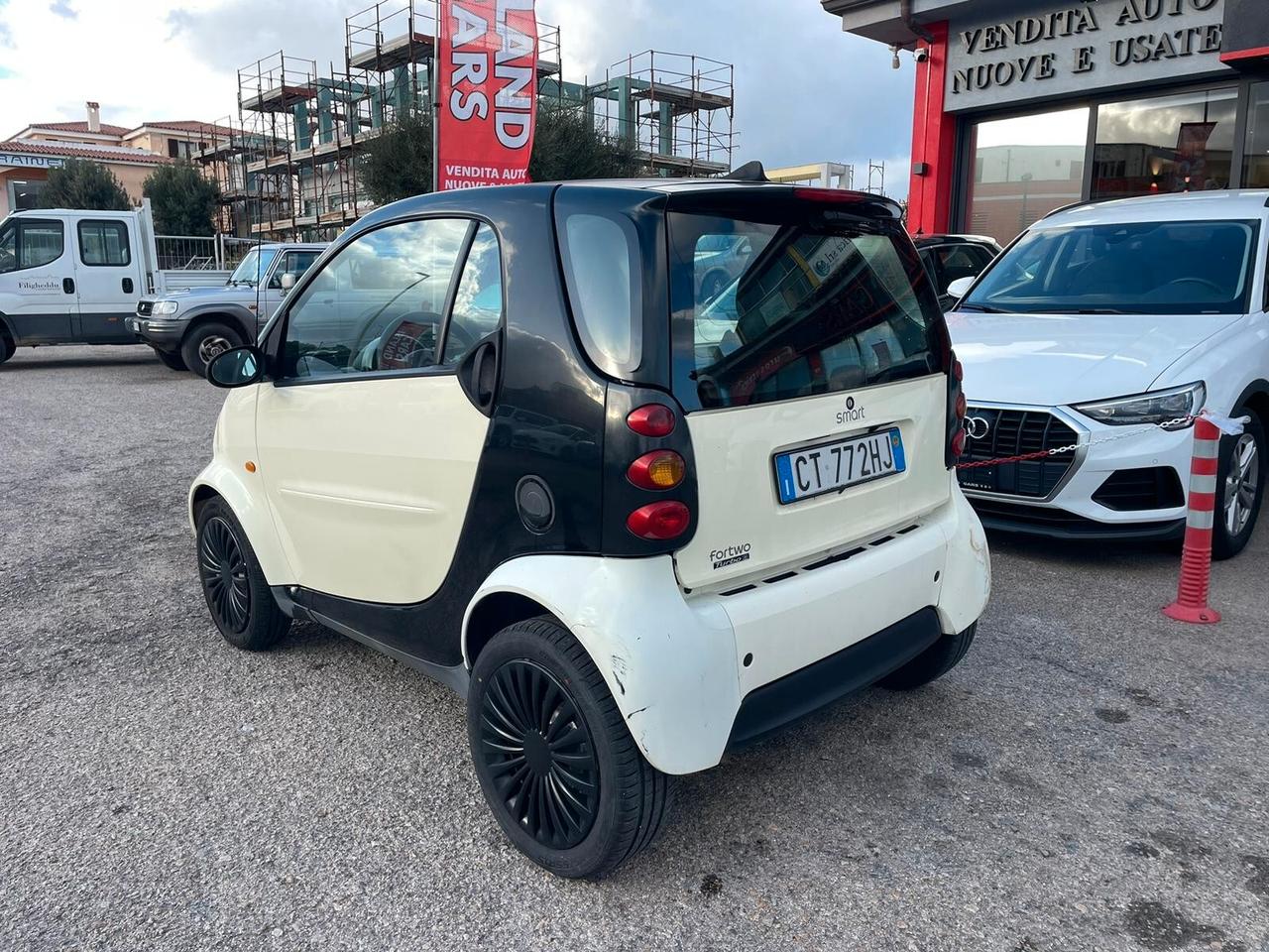 Smart ForTwo 700 coupé pure (45 kW)