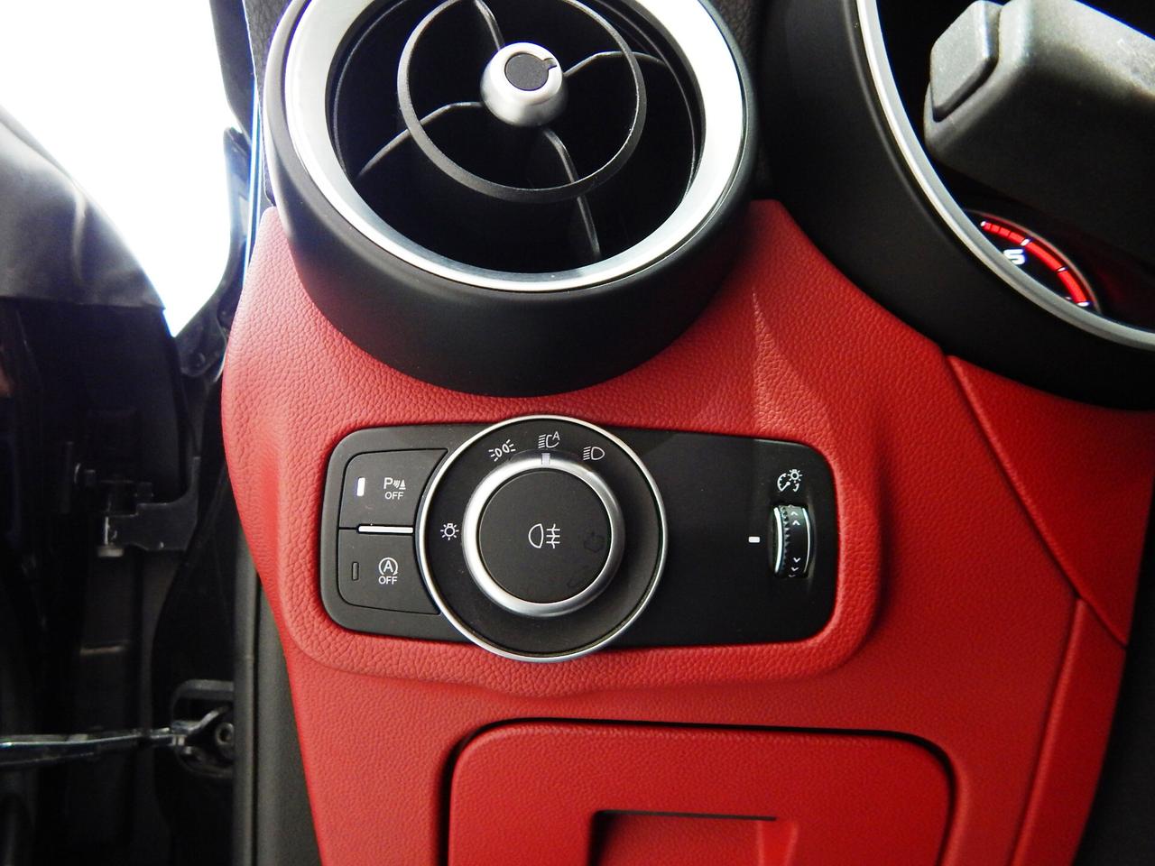 Alfa Romeo Stelvio 2.2 t Veloce Q4 210cv TETTO-NAVI-PELLE ROSSA-PARK