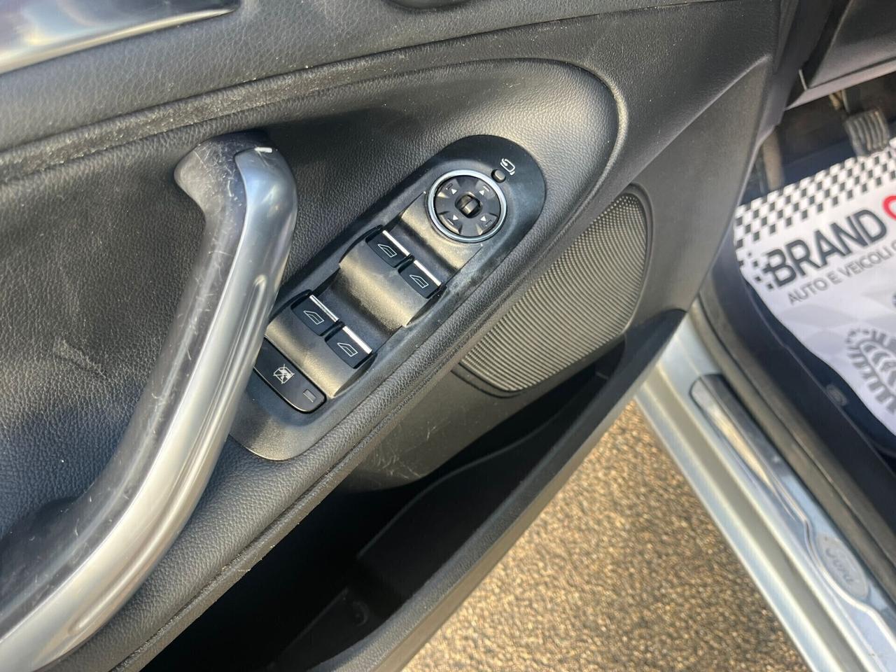 Ford S-Max 2.0 TDCi 140CV Titanium Unipro