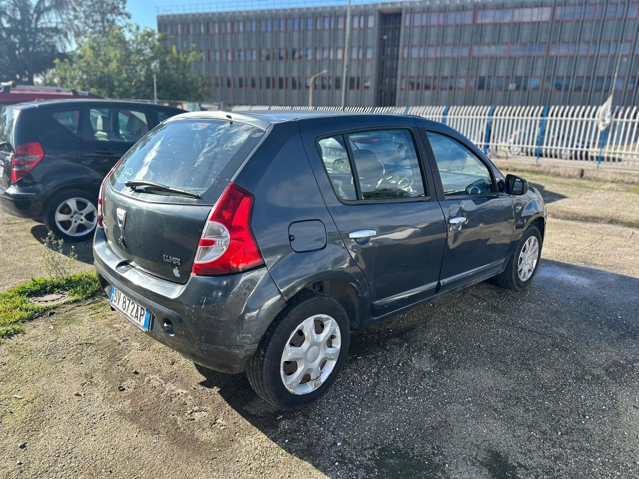 Dacia Sandero 1.4 8V Lauréate