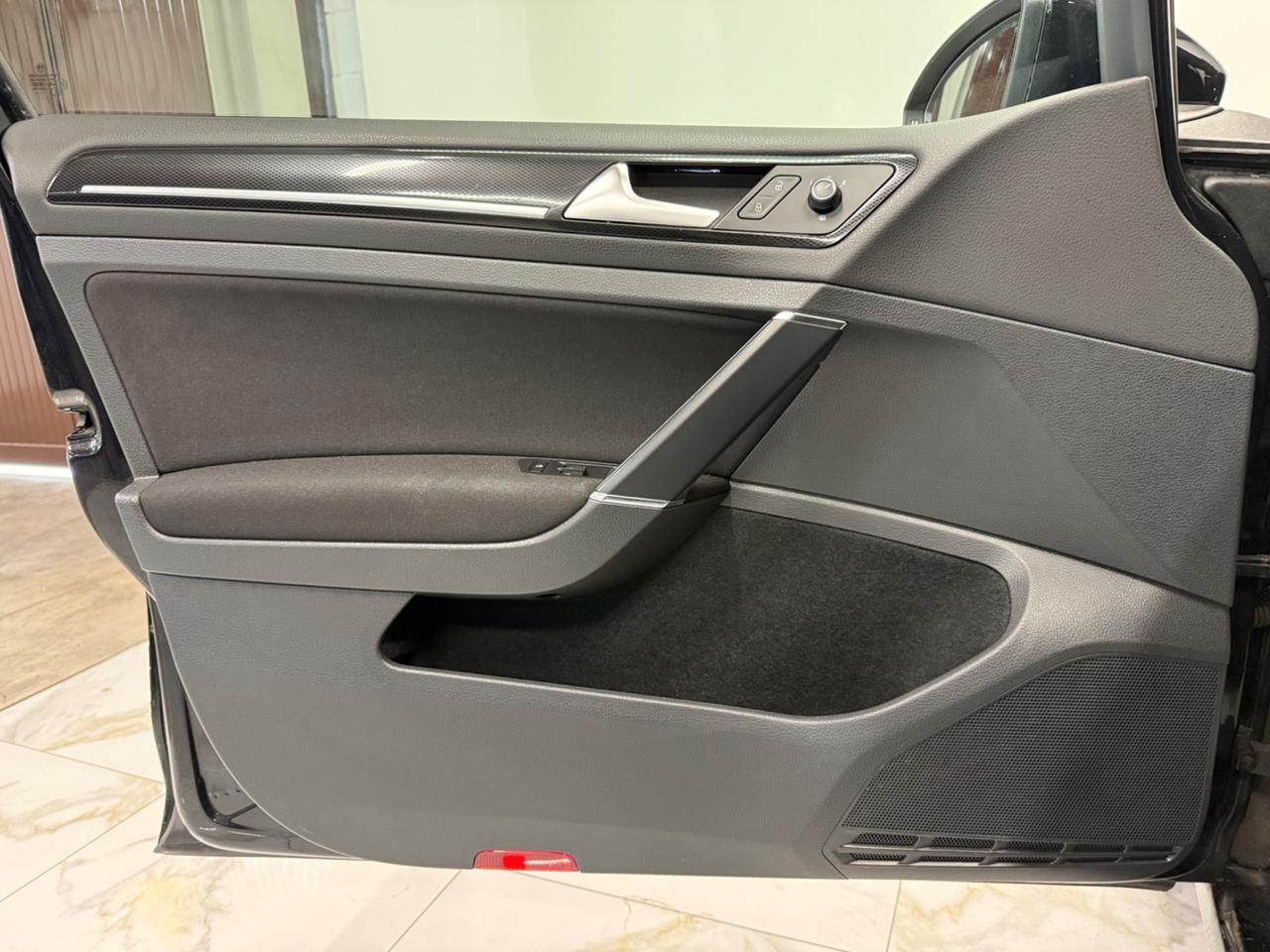 Volkswagen Golf Variant 2.0 TDI Highline BlueMotion Technology