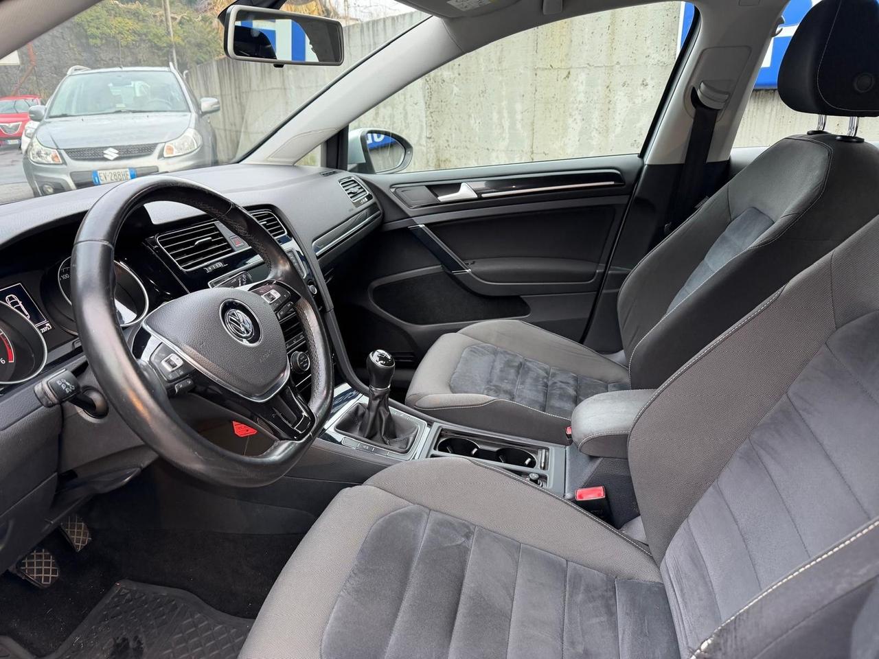 Volkswagen Golf Variant 2.0 TDI DSG Highline BlueMotion Technology