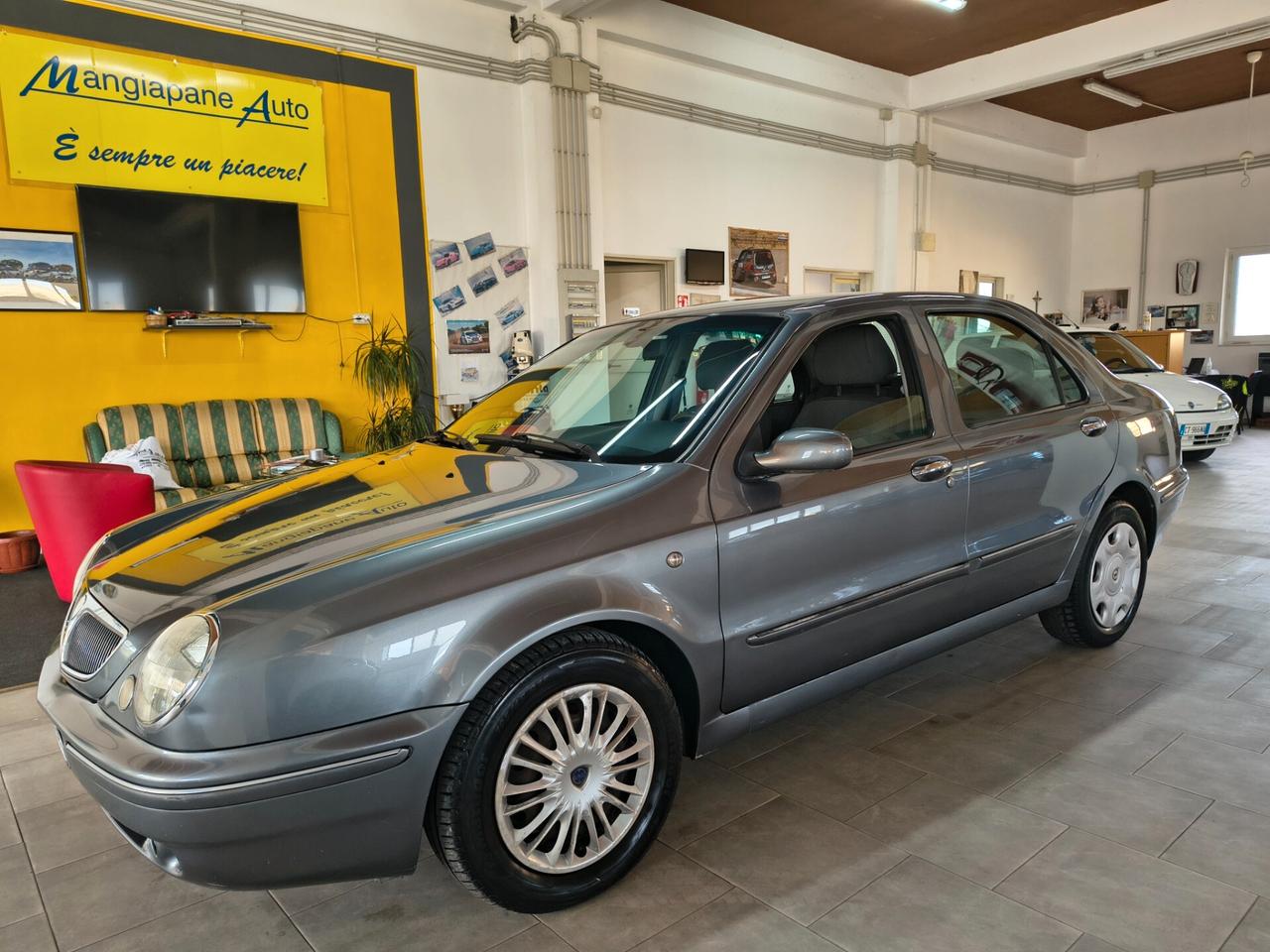 Lancia Lybra 1.9 JTD cat Intensa