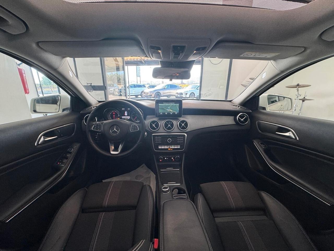 Mercedes-benz GLA 200 d Sport TETTO - 2017