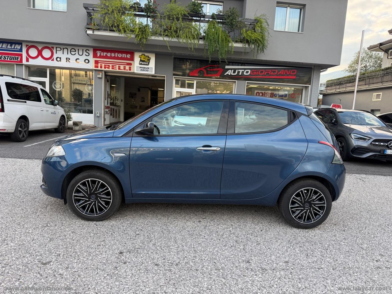 LANCIA Ypsilon 1.0 FireFly 5p.S&S Hybrid Silver