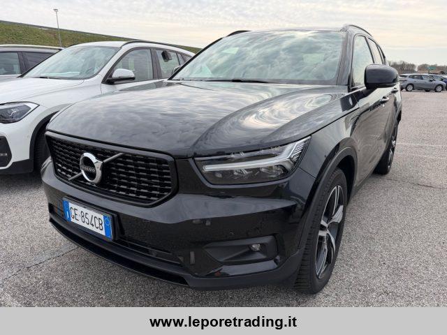 VOLVO XC40 T4 Recharge Plug-in Hybrid R-design