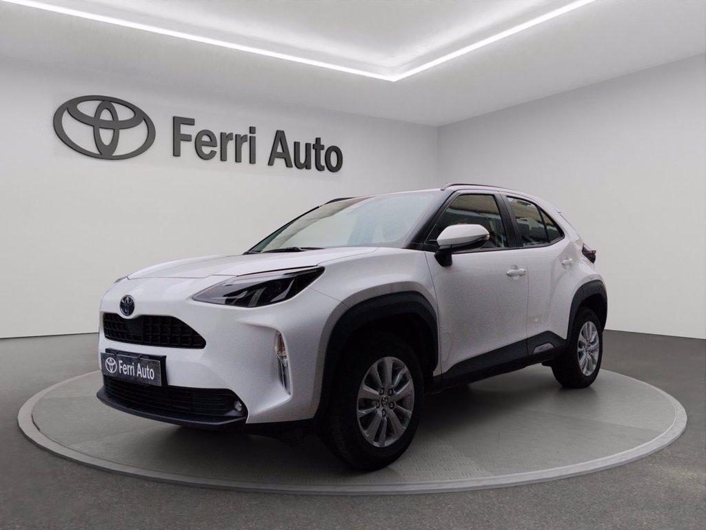 TOYOTA Yaris cross 1.5h active fwd 115cv e-cvt del 2025