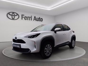 TOYOTA Yaris cross 1.5h active fwd 115cv e-cvt del 2025