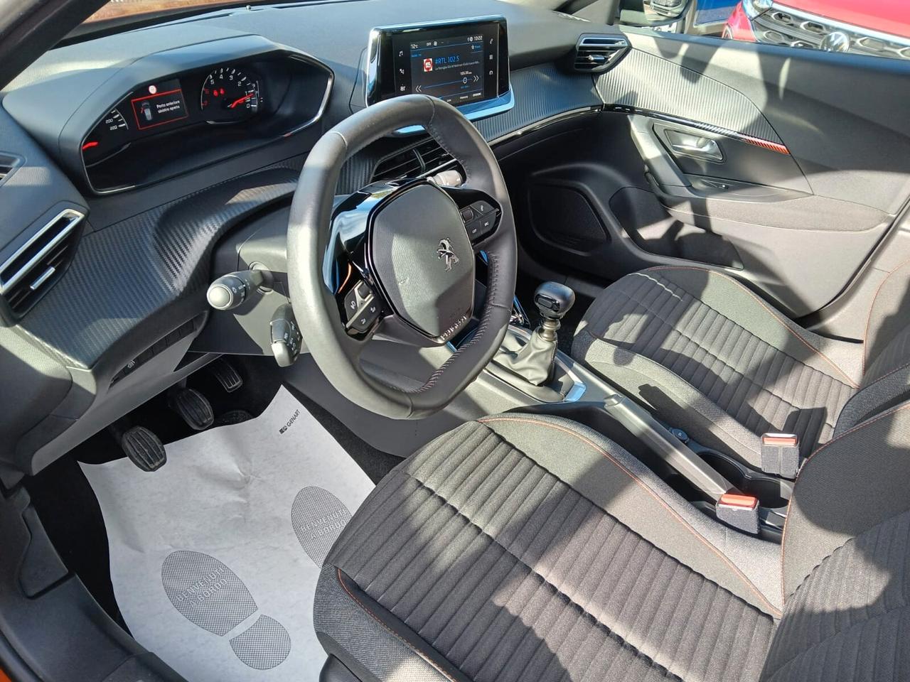 Peugeot 2008 PureTech 100 S&S Allure Pack