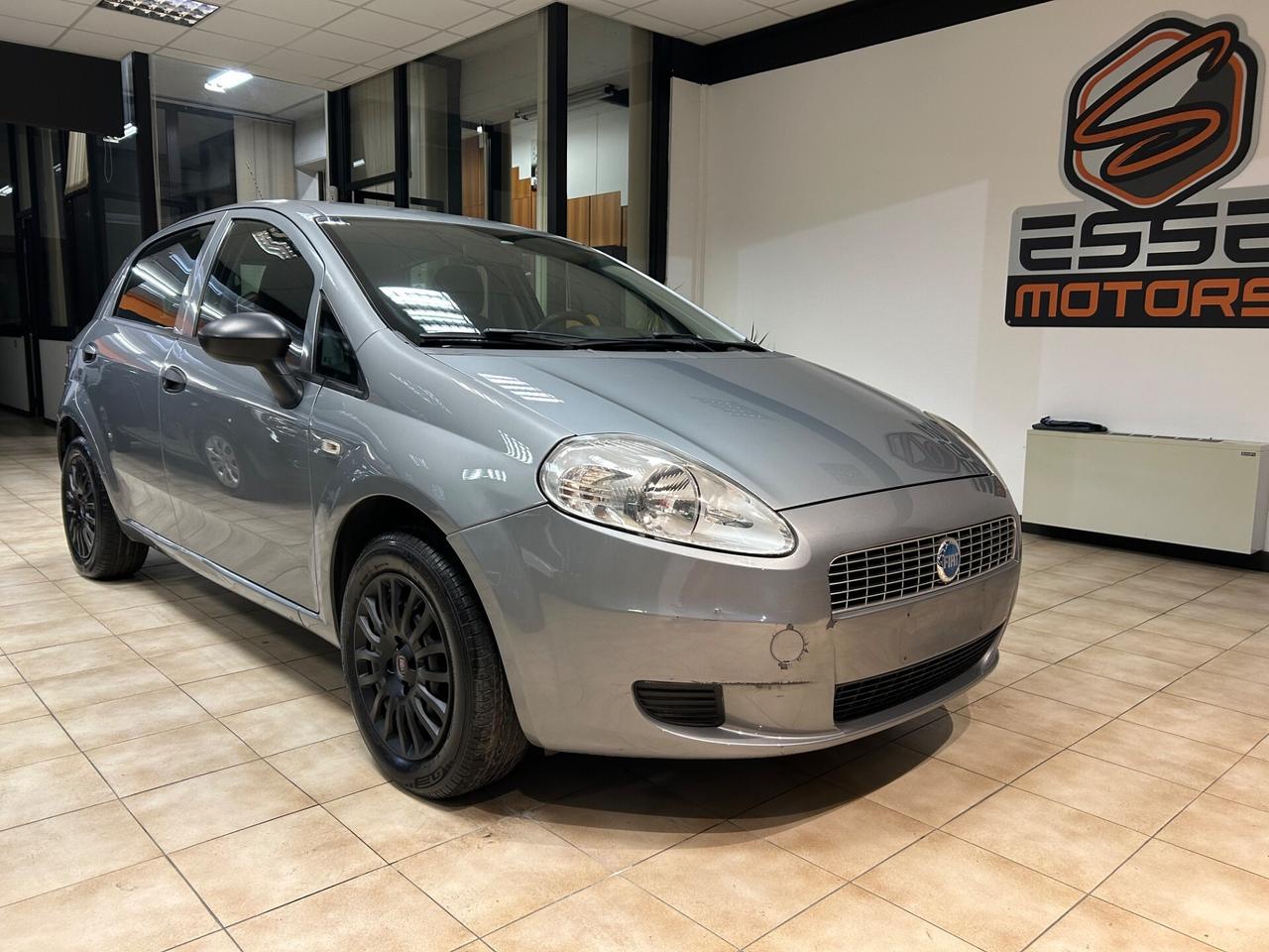 Fiat Grande Punto 1.2 69cv 137.000KM NEOPATENTATI