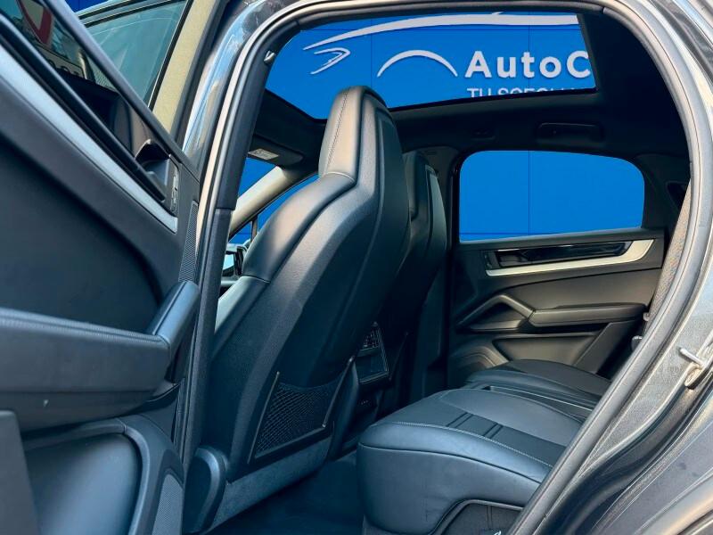 PORSCHE Cayenne Coupé Cayenne Coupé 3.0 V6 E-...