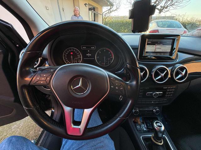 MERCEDES-BENZ B 180 CDI Premium