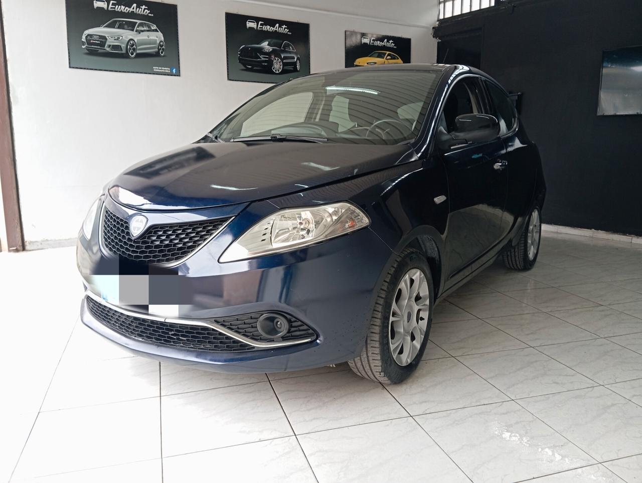 Lancia Ypsilon 1.2 benzina 2016 CON GARANZIA