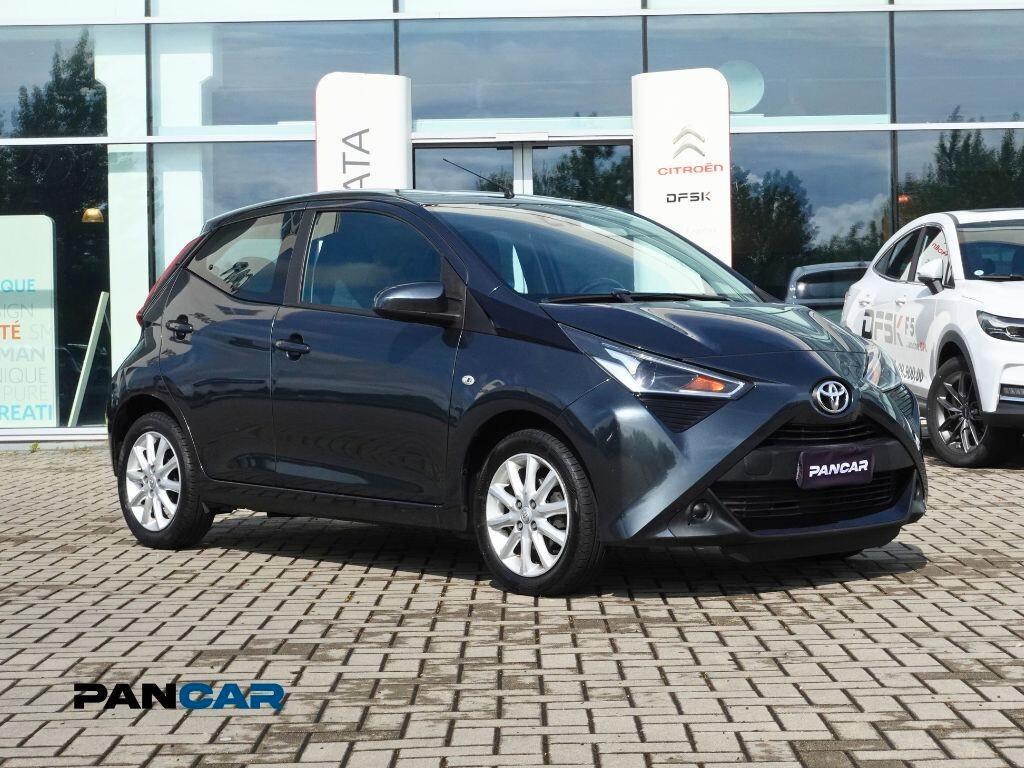 Toyota Aygo Connect 1.0 VVT-i 72 CV 5 porte x-play