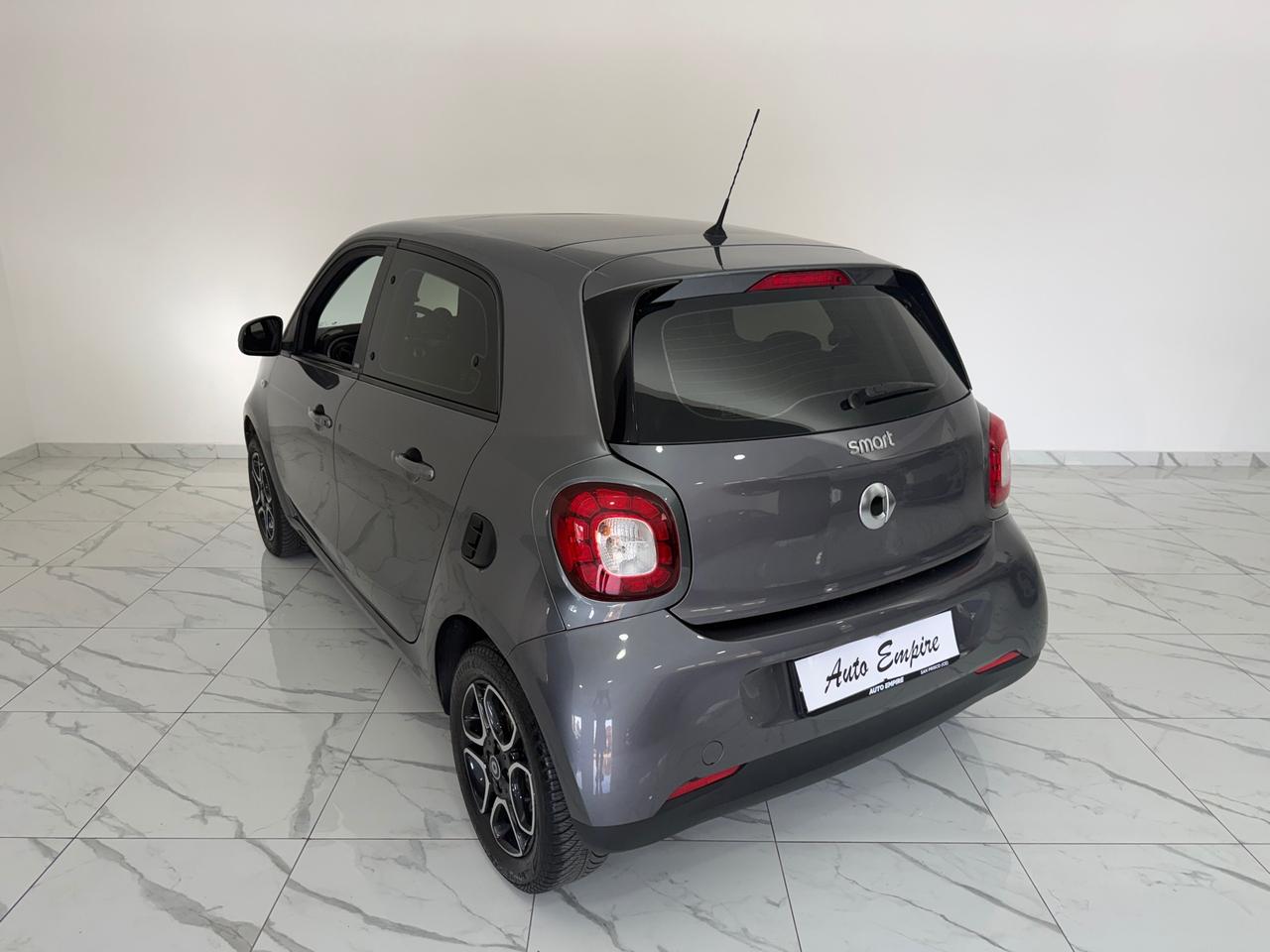 SMART FORFOUR AUTOMATICA PRIME/TETTO/PELLE 39.000 KM