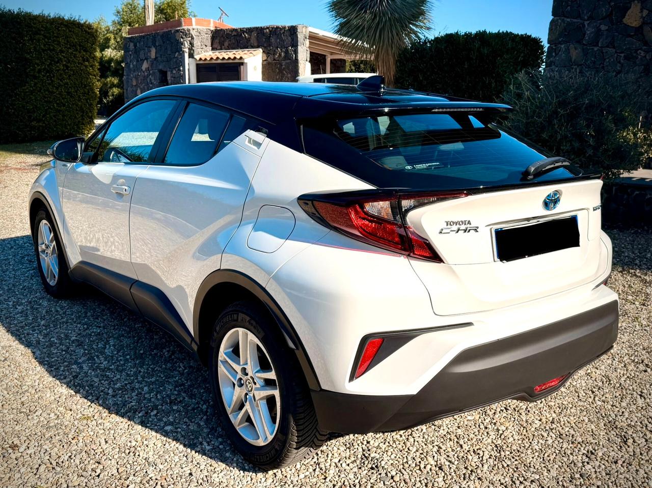 Toyota C-HR 1.8 Hybrid E-CVT Business PARI AL NUOVO
