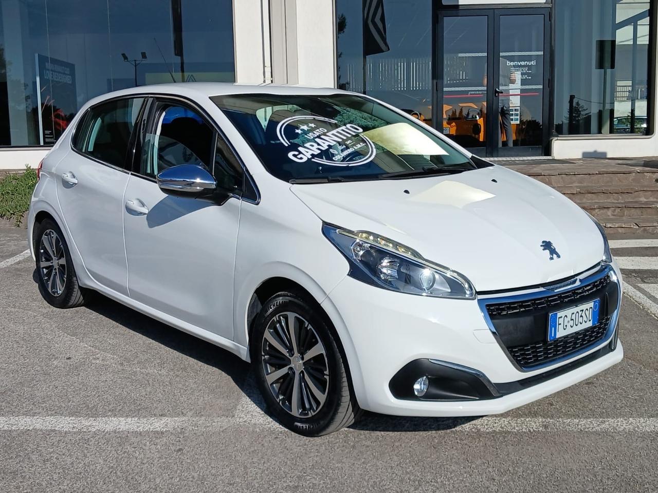 Peugeot 208 PureTech 82 5 porte Allure