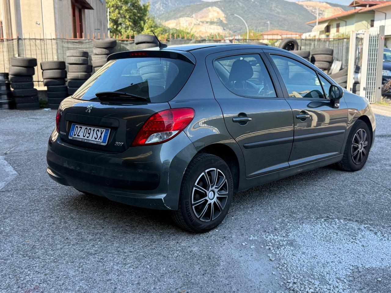 Peugeot 207 1.4 8V 75CV 5p. X Line ECO GPL