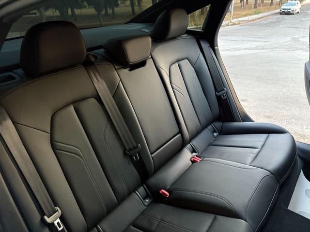 AUDI A6 TDI 150 kW S tronic quattro S line edition.