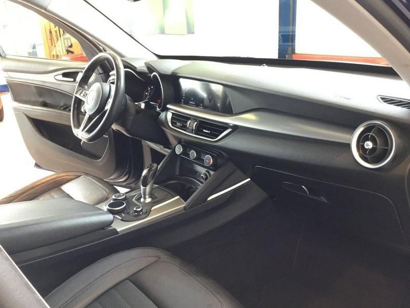 Alfa Romeo Stelvio 2.2 T-Diesel 210 CV AT8 Q4 Executive GANCIO TRAINO