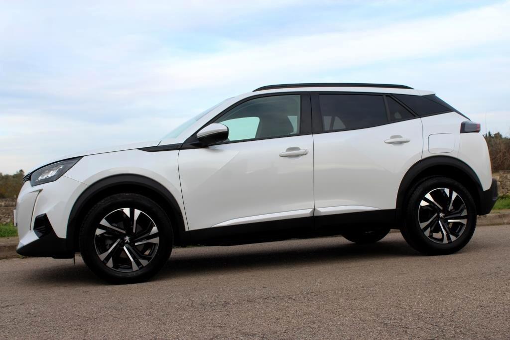 PEUGEOT 2008 1.5 BlueHDi 110 CV Allure *LED