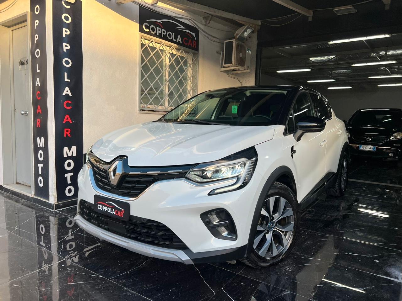 Renault Captur Plug-in Hybrid E-Tech 160 CV Initiale Paris