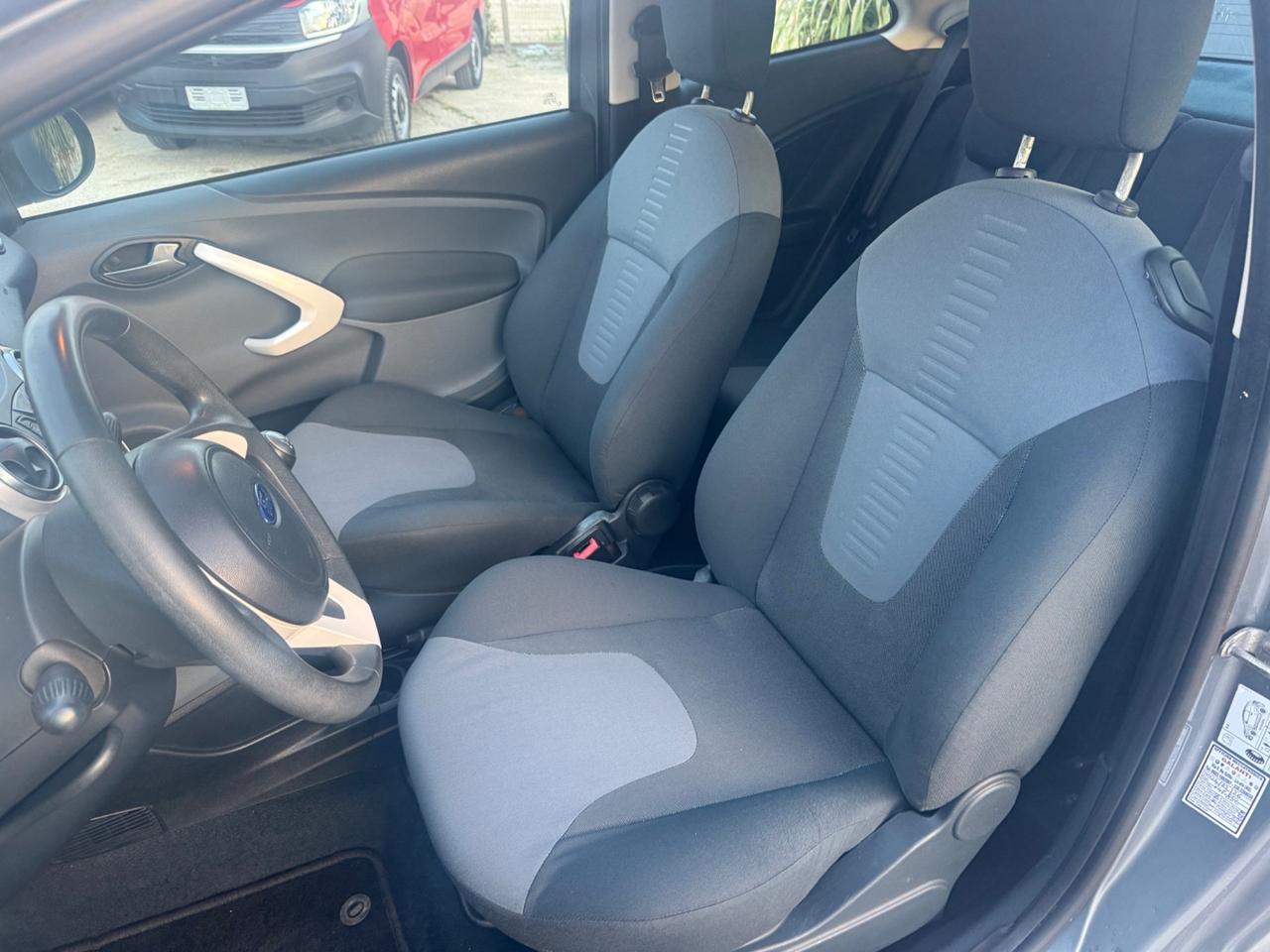 Ford Ka 1.2 8V 69CV Titanium