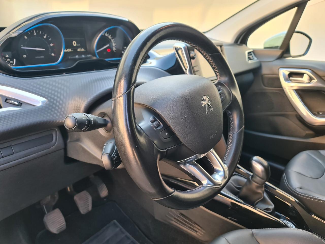 Peugeot 2008 1.6 HDi Allure - Neopatentati