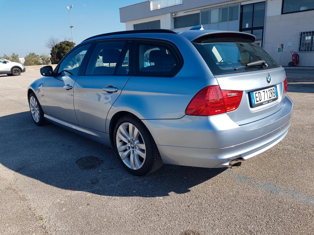 BMW 318d 2.0 143CV cat Touring Futura