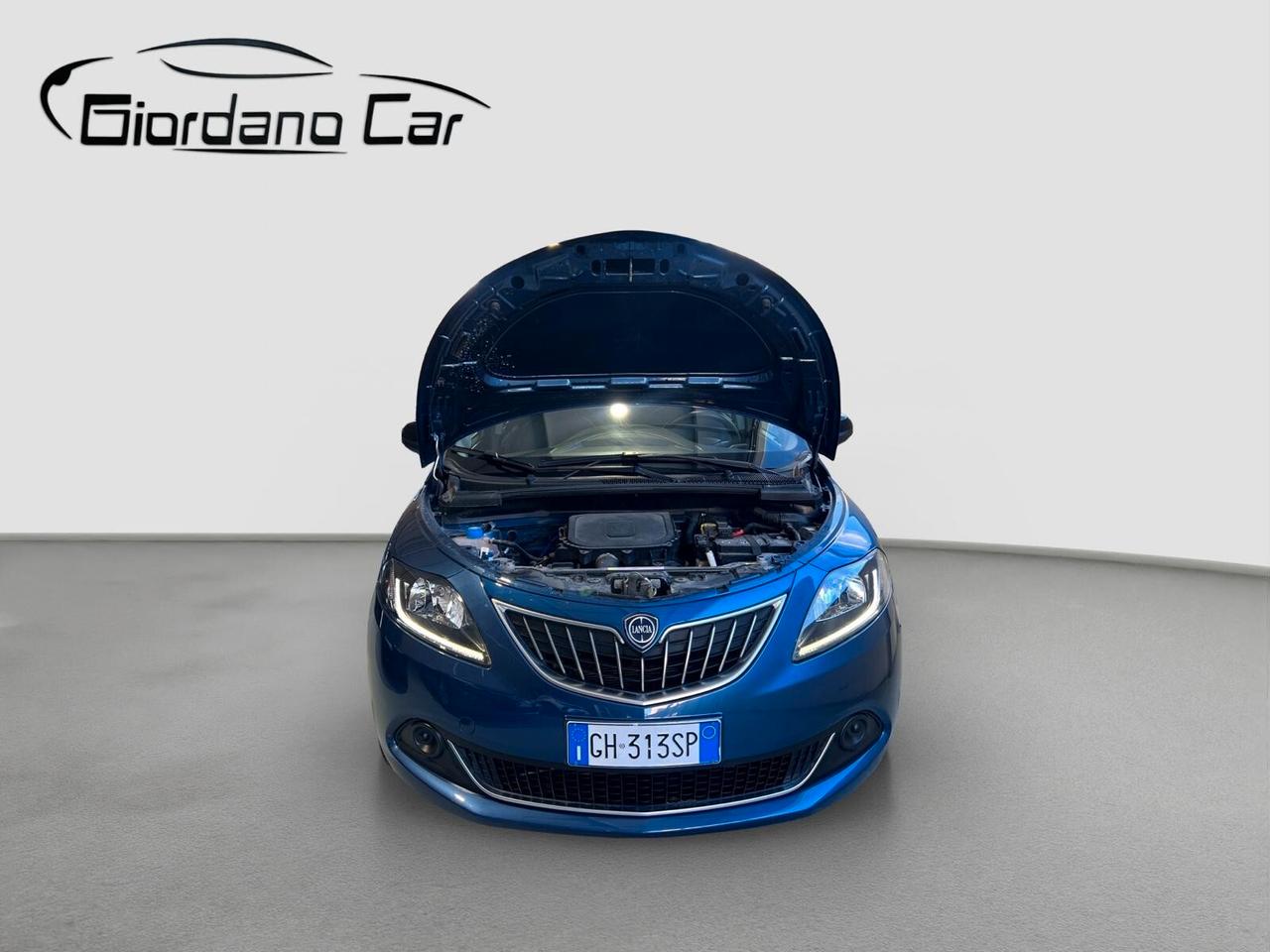 Lancia Ypsilon 1.0 FireFly 5 porte S&S Hybrid Ecochic Silver