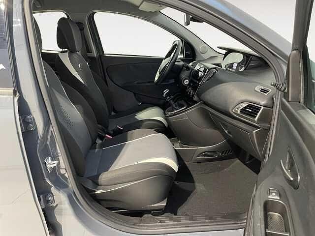 Lancia Ypsilon 1.2 69CV 5.p GPL Ecochic Elefantino - NEOPATENTATI -