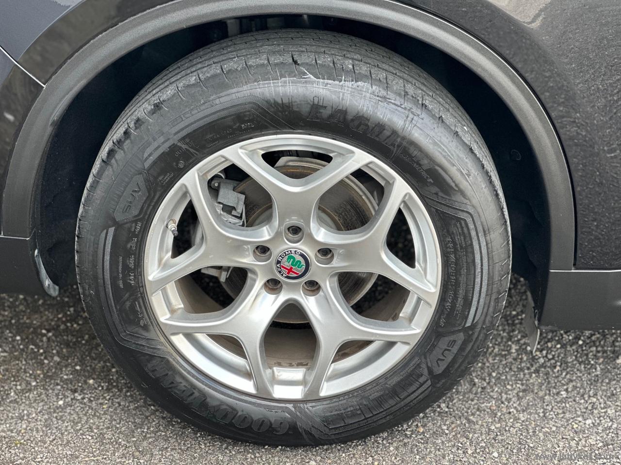 ALFA ROMEO Stelvio 2.2 T.diesel 160CV AT8 RWD R.Ed.