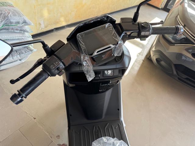 NIU NQi 100% ELETTRICO NQIX 500 SR 100 KM PRONTA CONSEGNA