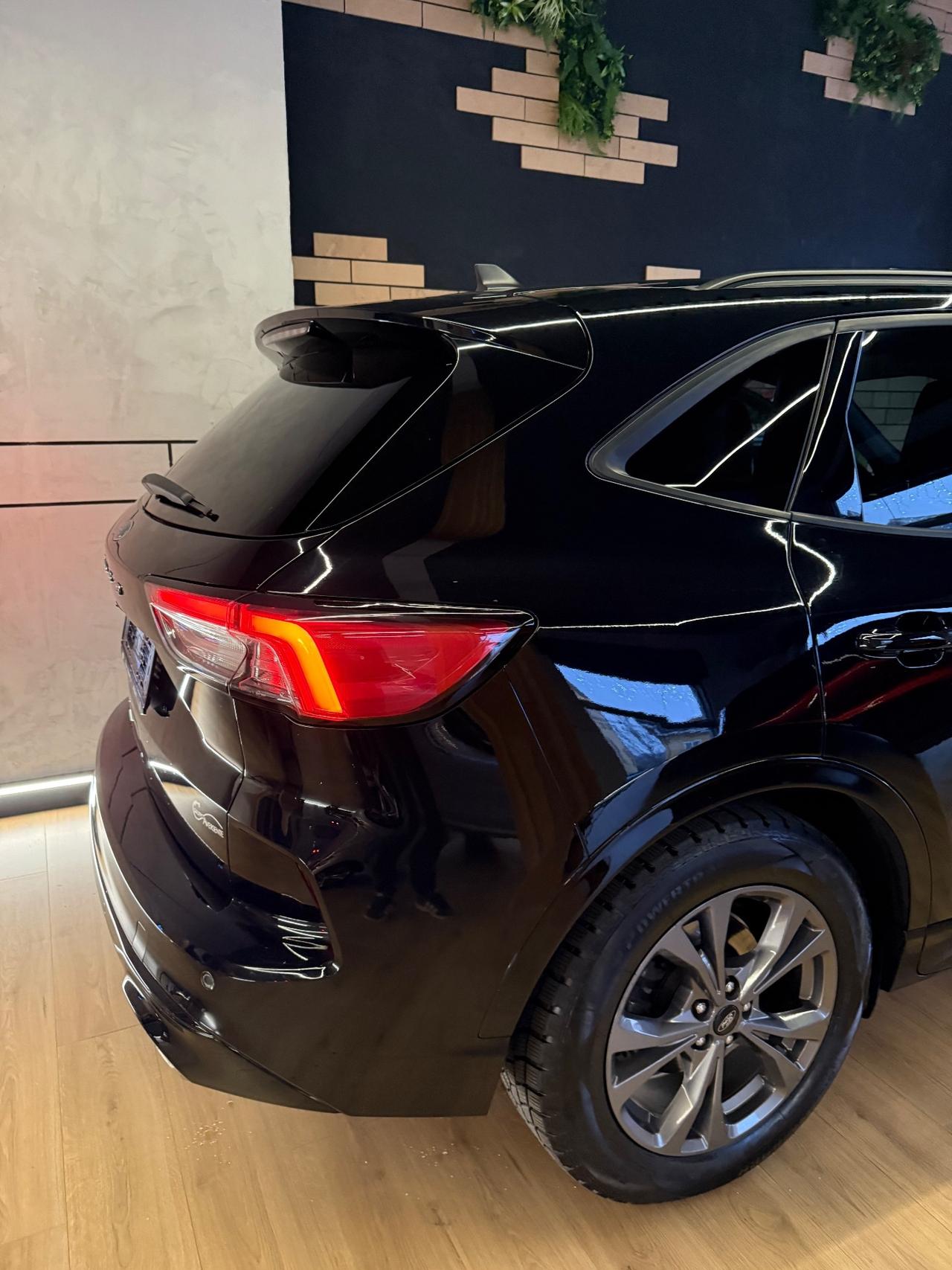 Ford Kuga AWD ST-Line X