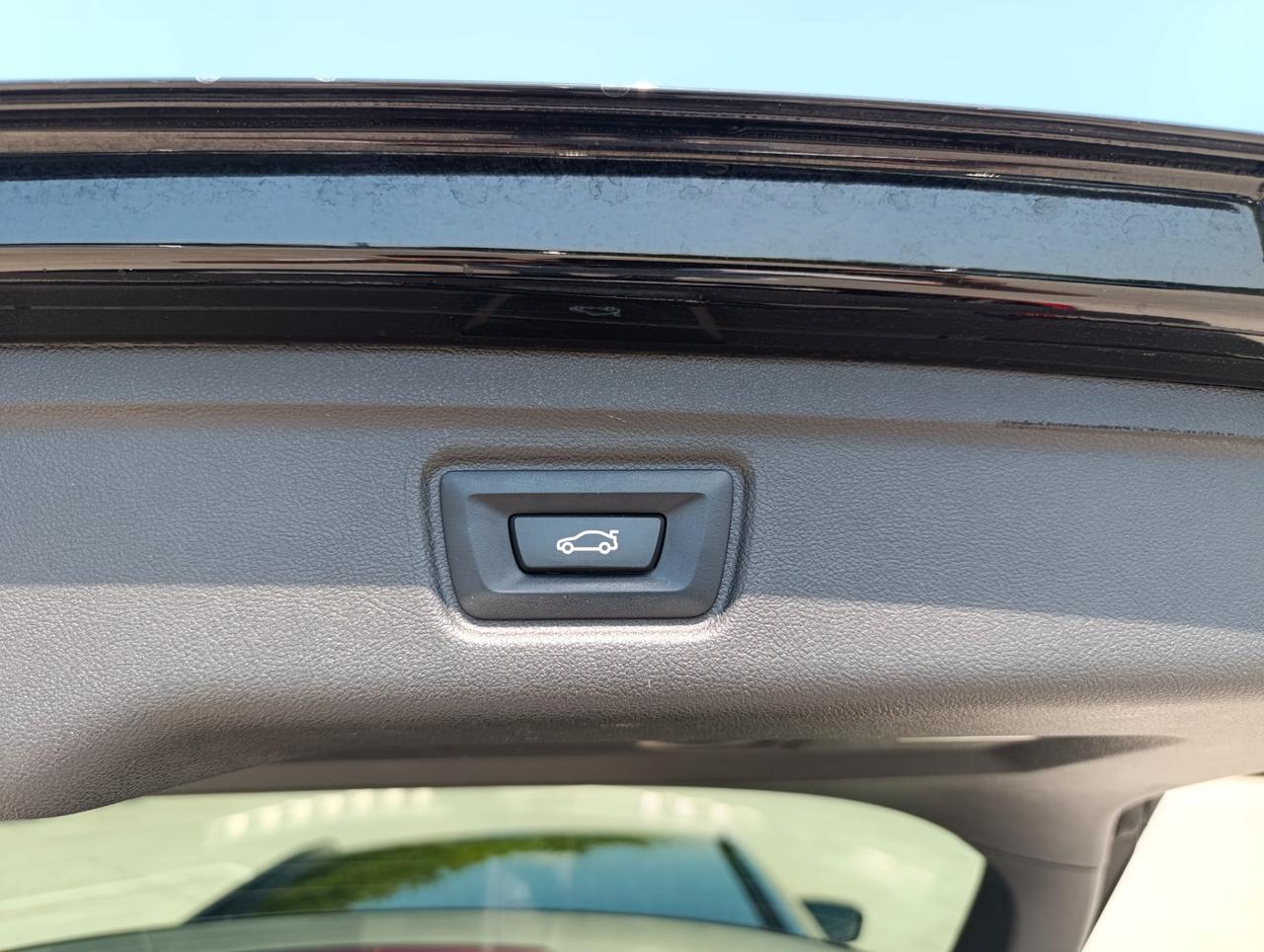BMW 330 e Touring auto