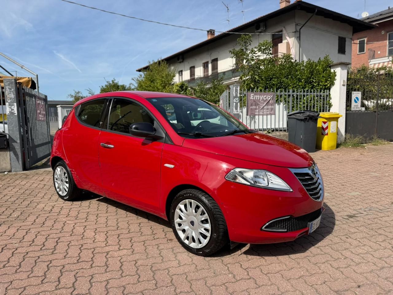 Lancia Ypsilon 1.2 69 CV 5 porte S&S Platinum
