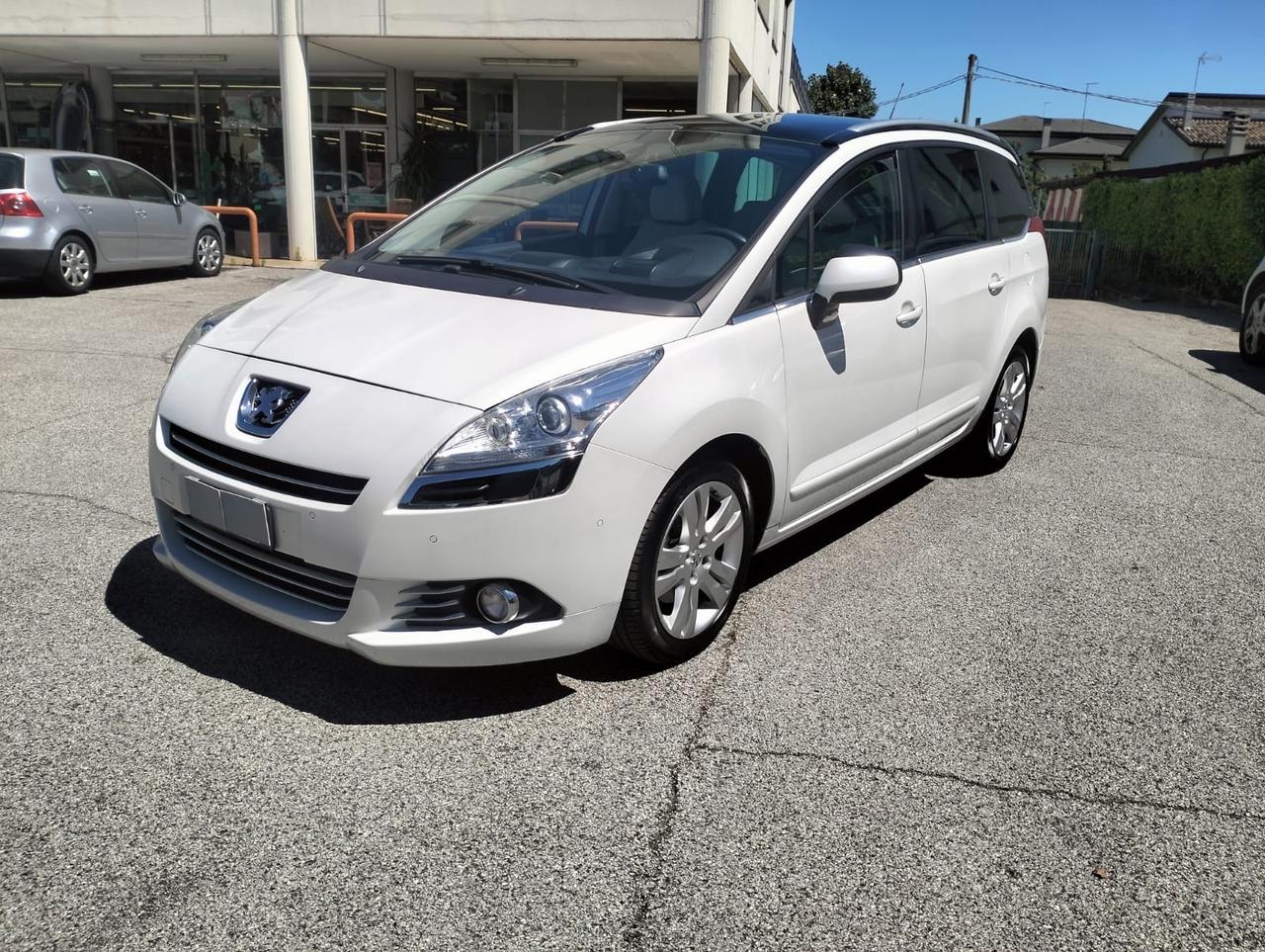 Peugeot 5008 2.0 HDi 150CV Allure 7 POSTI