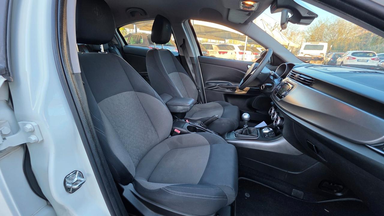 Alfa Romeo Giulietta 1.4 Turbo 120 CV GPL Distinctive