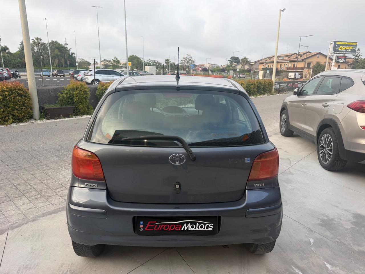 Toyota Yaris 1.0i 16V cat 5 porte Sol Blue