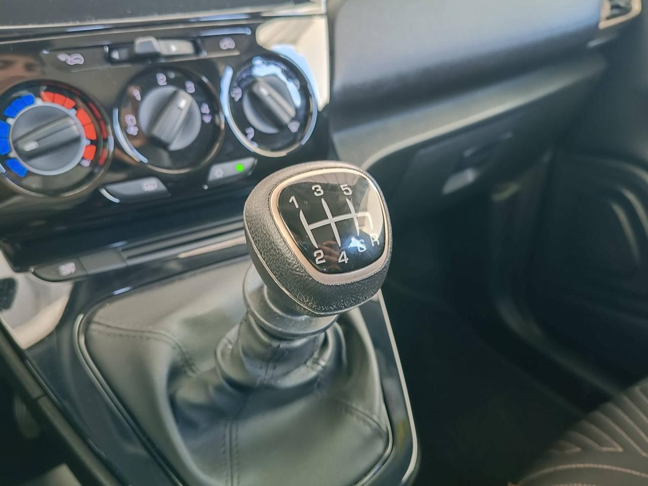 LANCIA Ypsilon III 2021 - Ypsilon 1.0 firefly hybrid Alberta Ferretti s&s 70cv