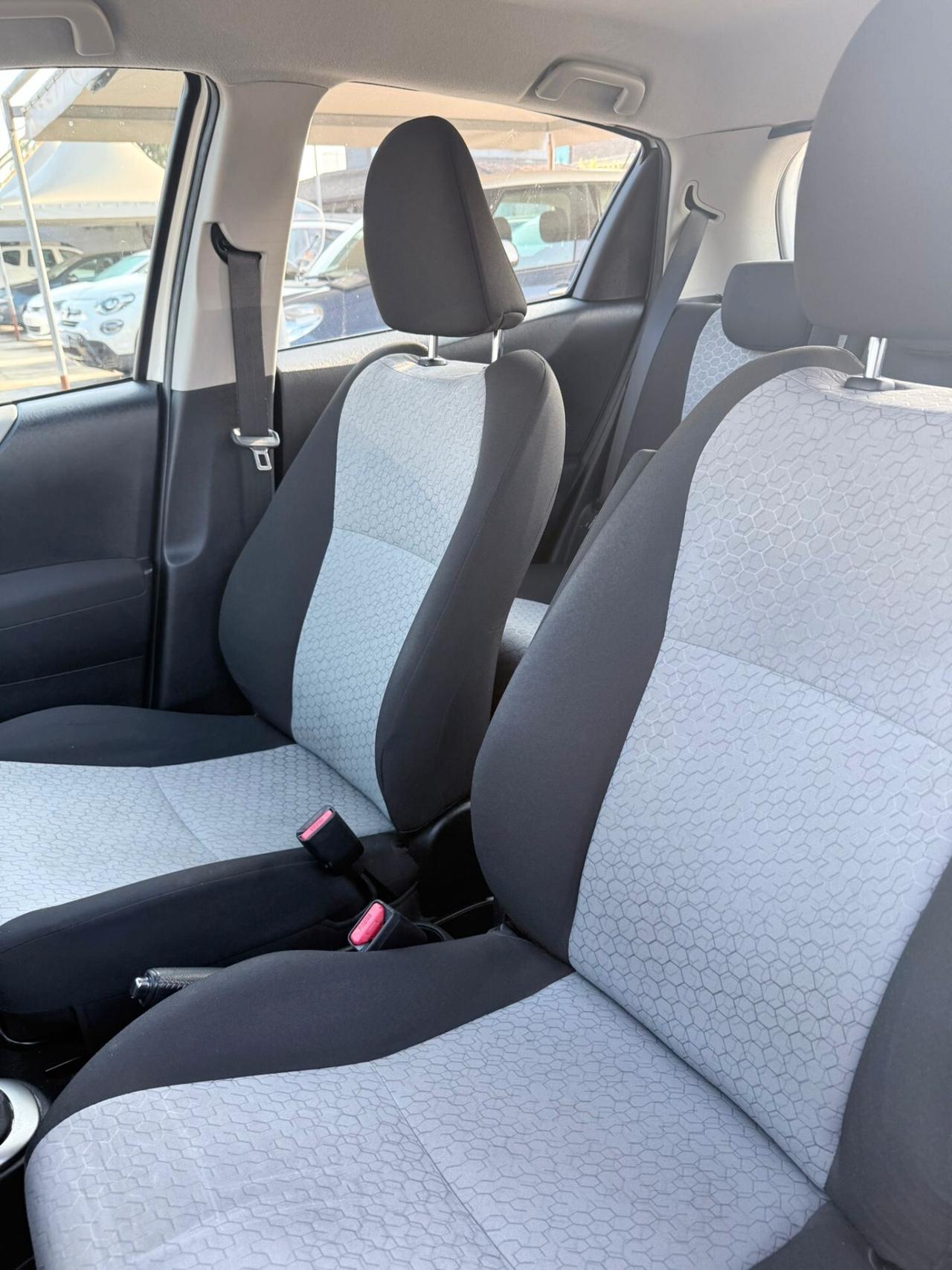 Toyota Yaris 1.4 D-4D 5 porte Lounge