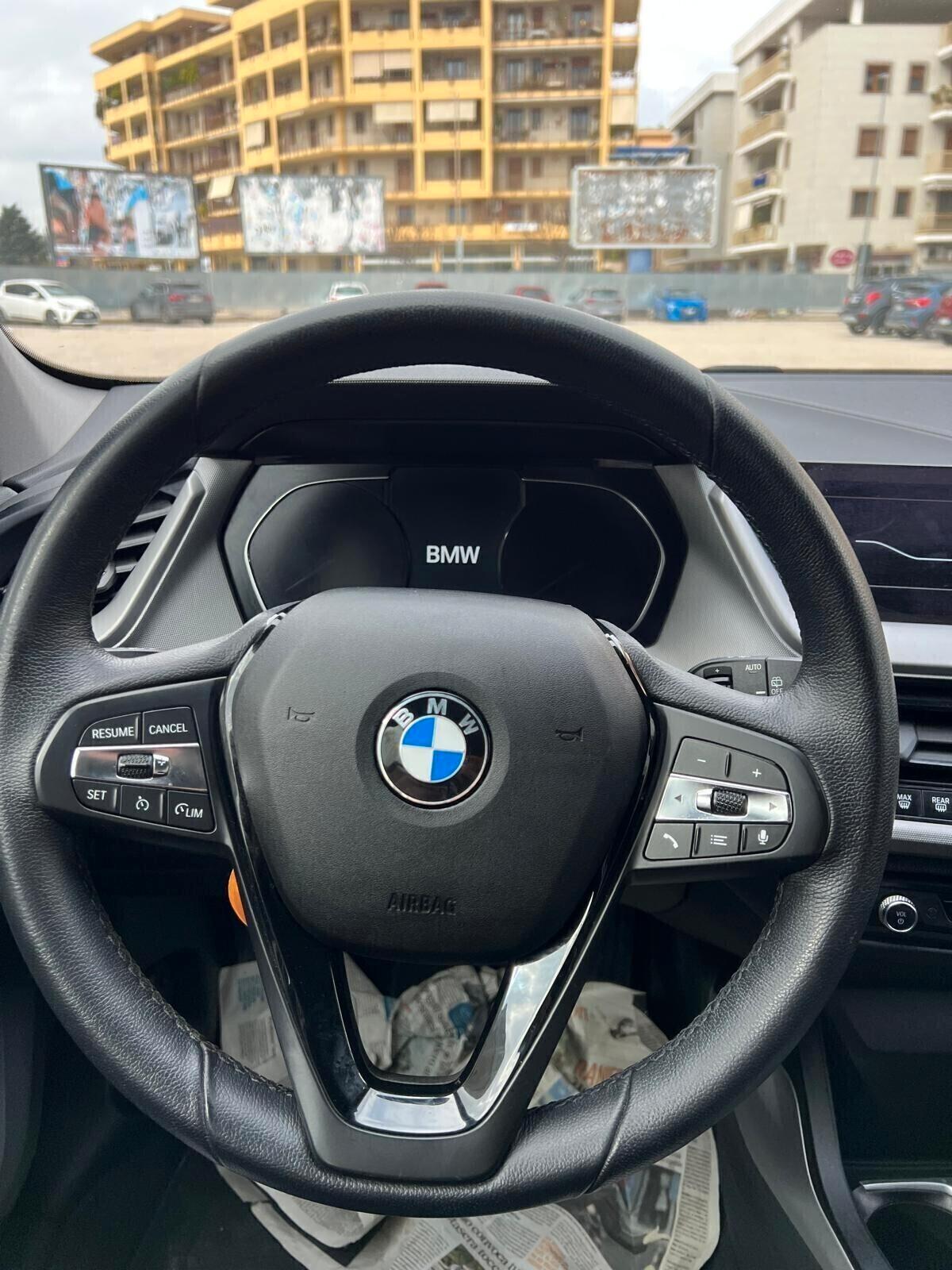 Bmw 116 116d 5p. Business Advantage