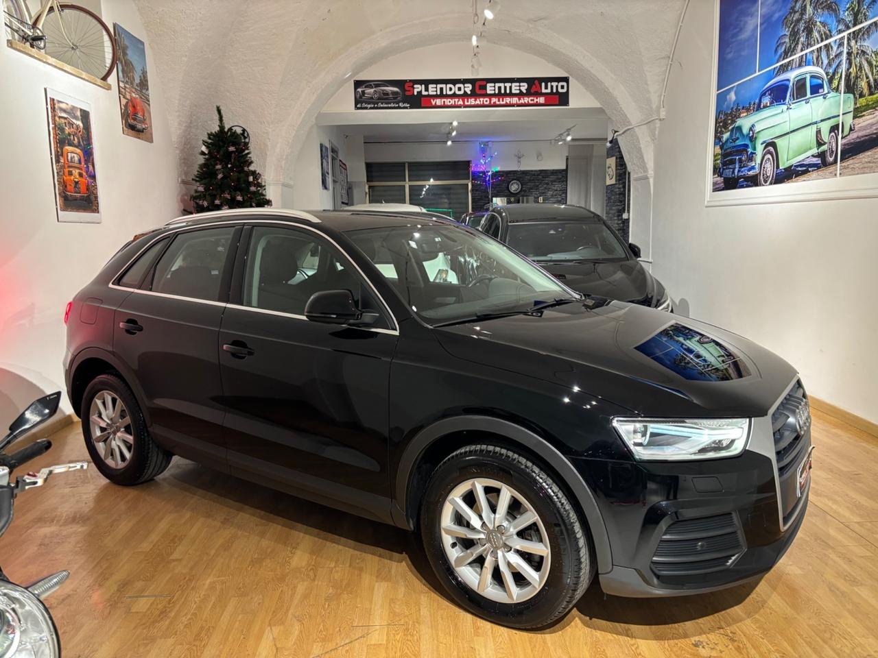 Audi Q3 2.0 TDI 120 CV Business