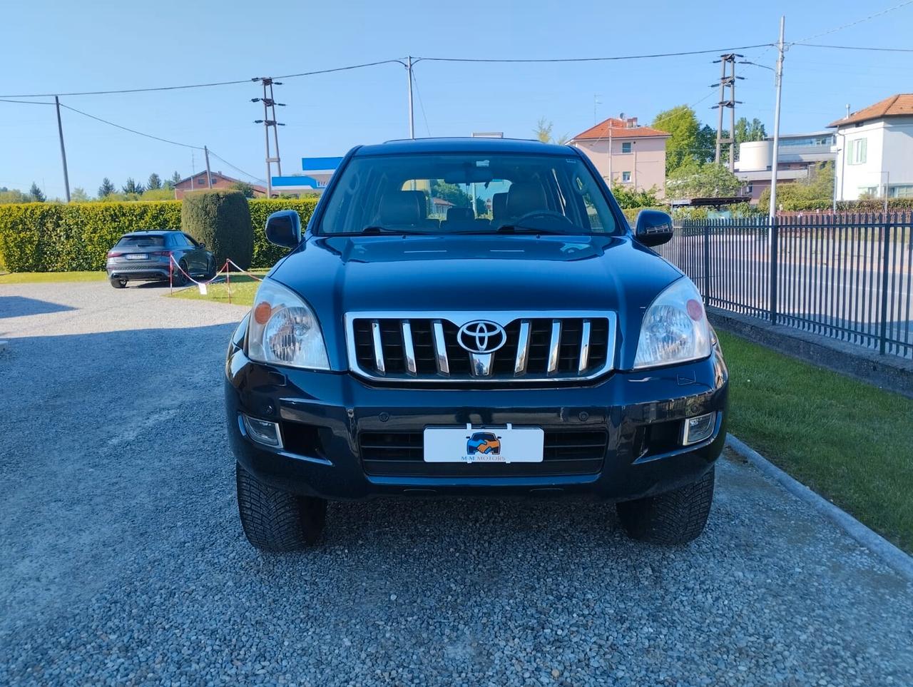 Toyota Land Cruiser 3.0 D-4D 16V cat 5 porte aut. Wagon 8 POSTI