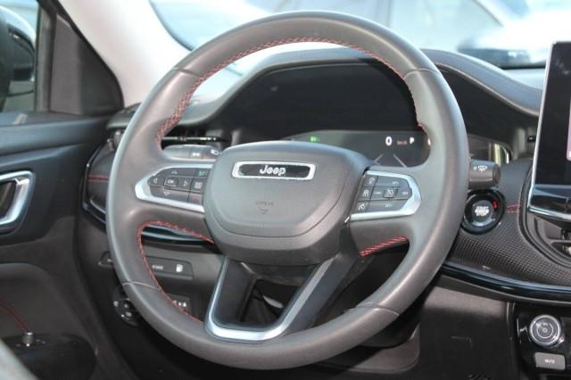 Jeep Compass 1.3 turbo t4 phev Trailhawk 4xe con CarPlay