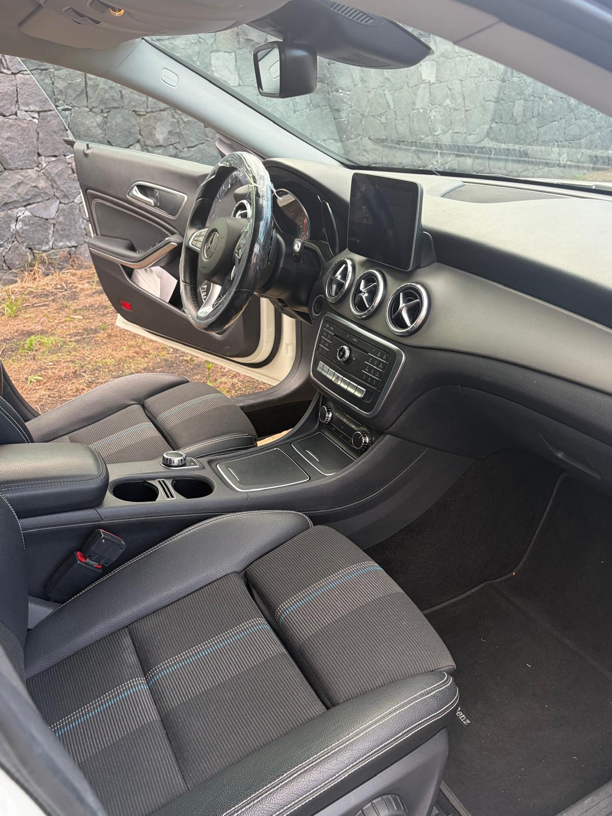 Mercedes-benz CLA 200 220 d 4Matic Automatic Sport