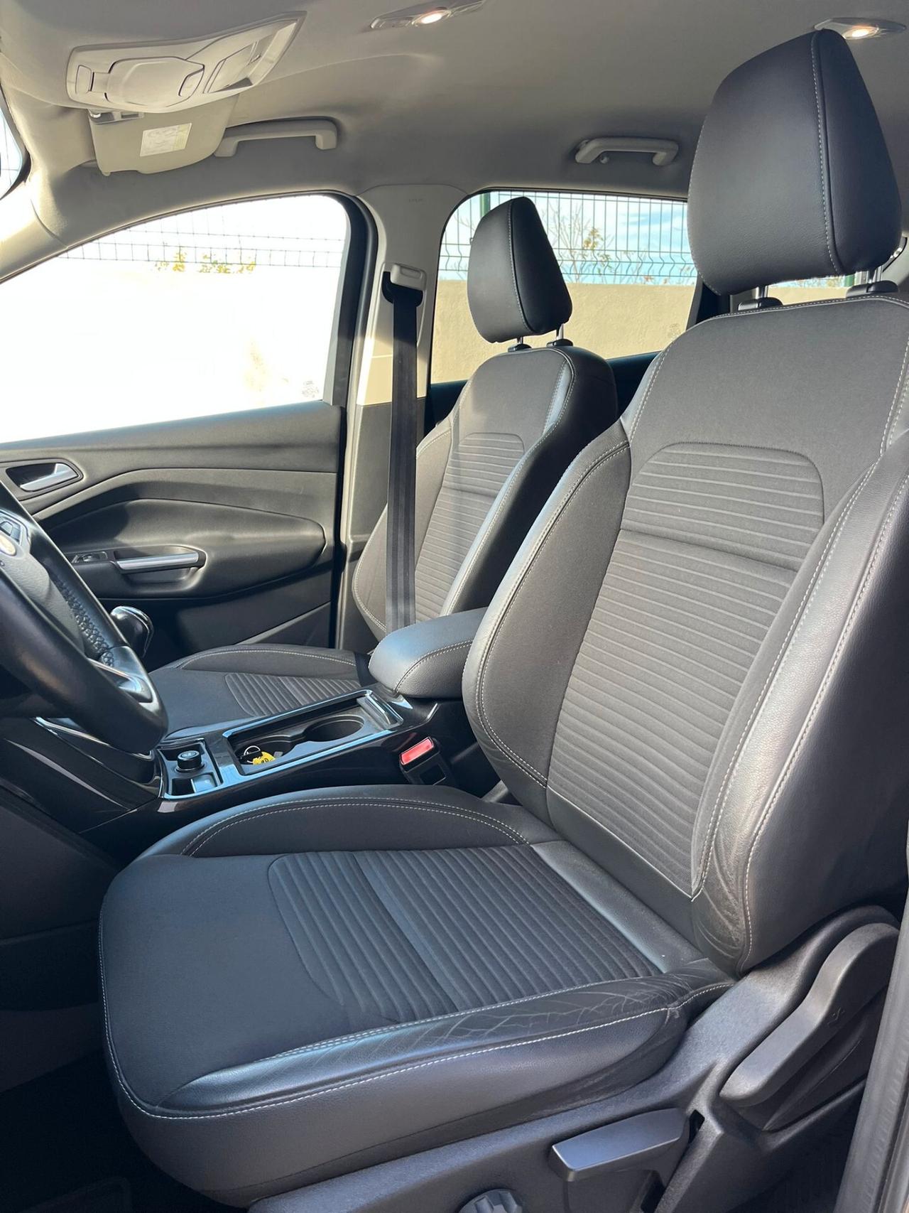 Ford Kuga 2.0 TDCI 150 CV S&S 2WD Titanium