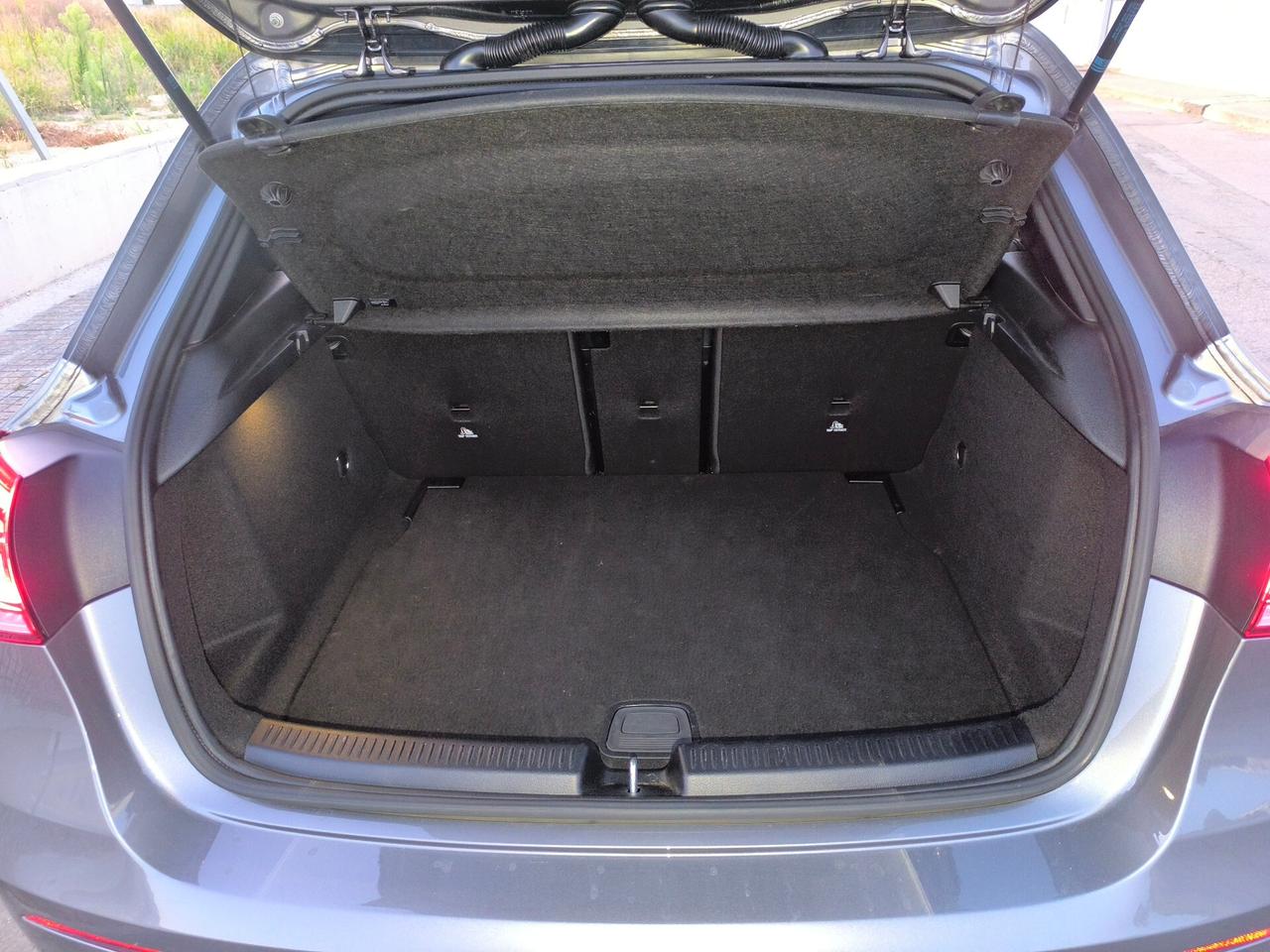 MERCEDES A AMG PREMIUM 118 200 D 116cv AUTOMATIC
