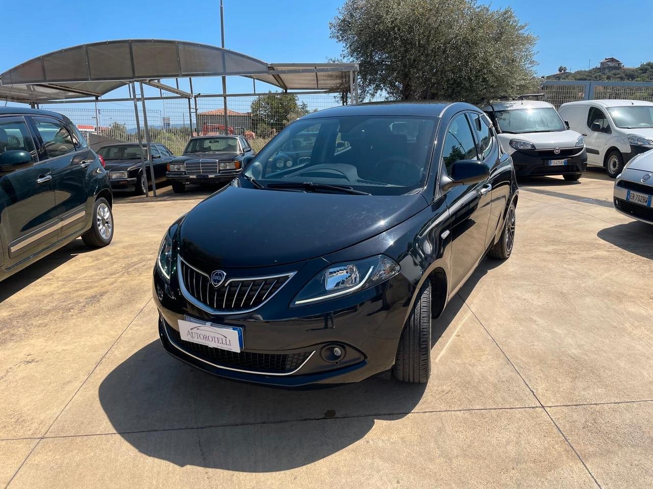 Lancia Ypsilon 1.0 FireFly 5 porte S&S Hybrid Gold