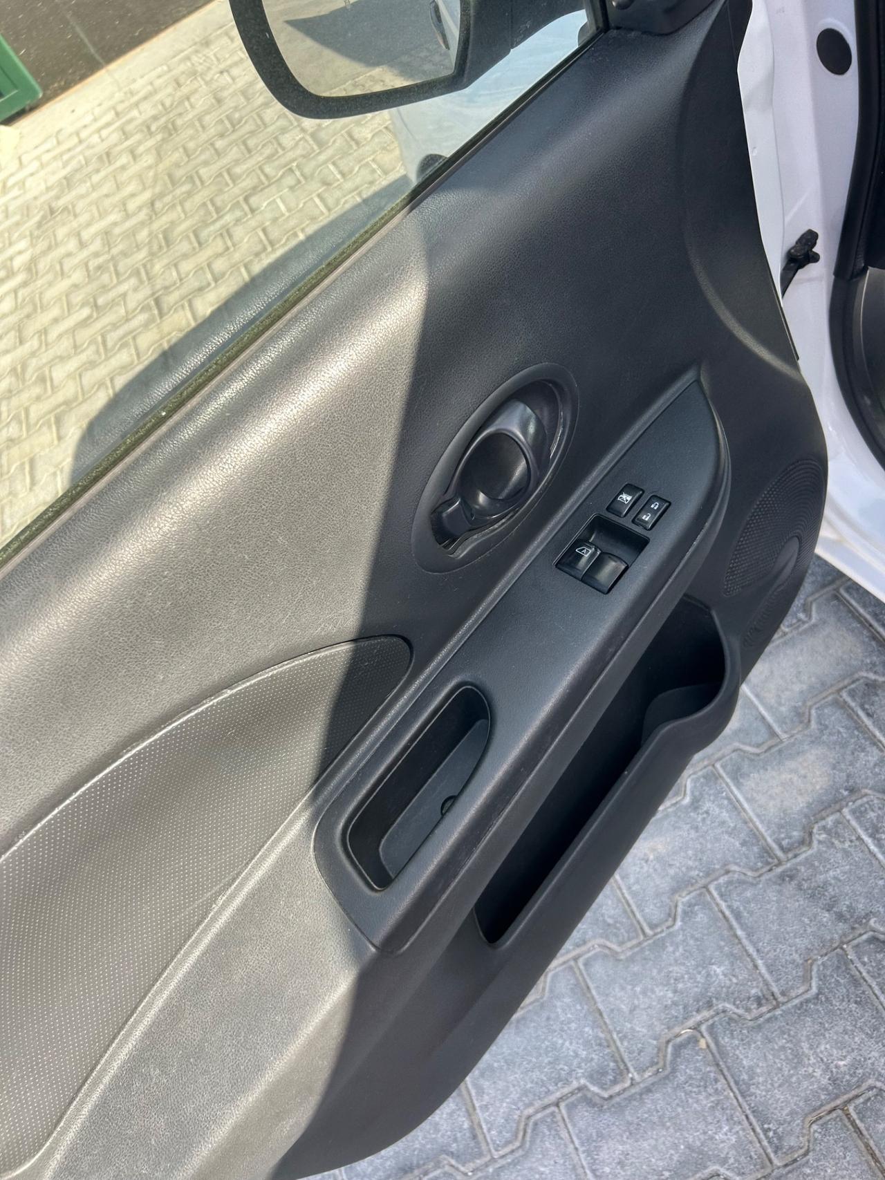 Nissan Micra 1.2 12V 5 porte Tekna